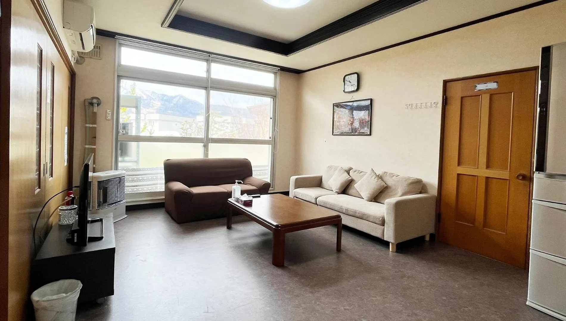 Feriehus Furano House, 6 Bedrooms, Max 16Pp - Near Jr, Group Travel, Onsite Parking Japan